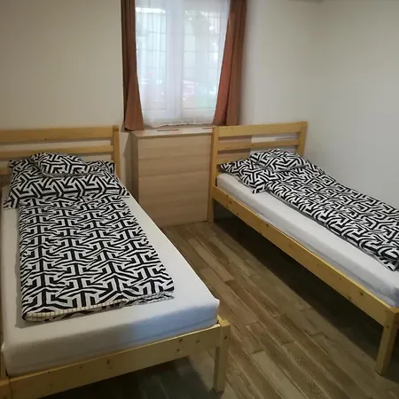 Voeroes Macska Vendeghaz 3* Szentkirályszabadja