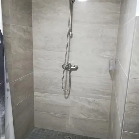 Guest house Voeroes Macska Vendeghaz