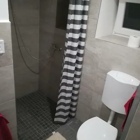 Gasthuis Voeroes Macska Vendeghaz Szentkirályszabadja