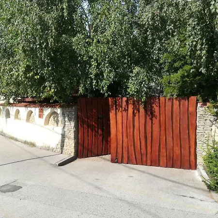 Voeroes Macska Vendeghaz Szentkirályszabadja