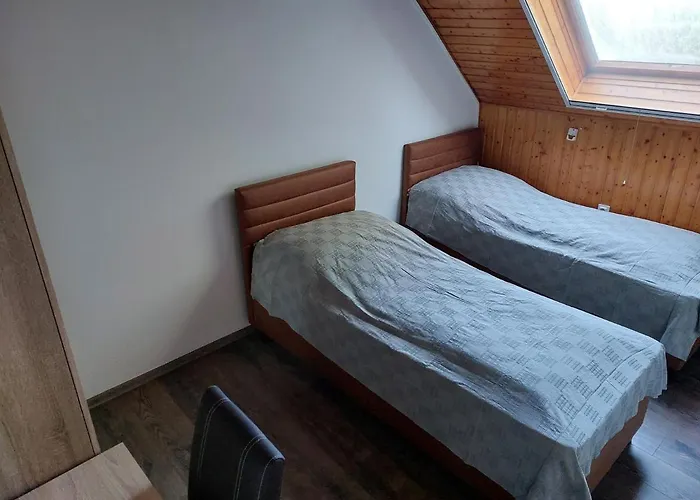 게스트하우스 Voeroes Macska Vendeghaz Szentkirályszabadja